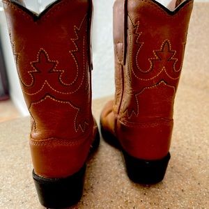 Cawboys leather shoes worn once